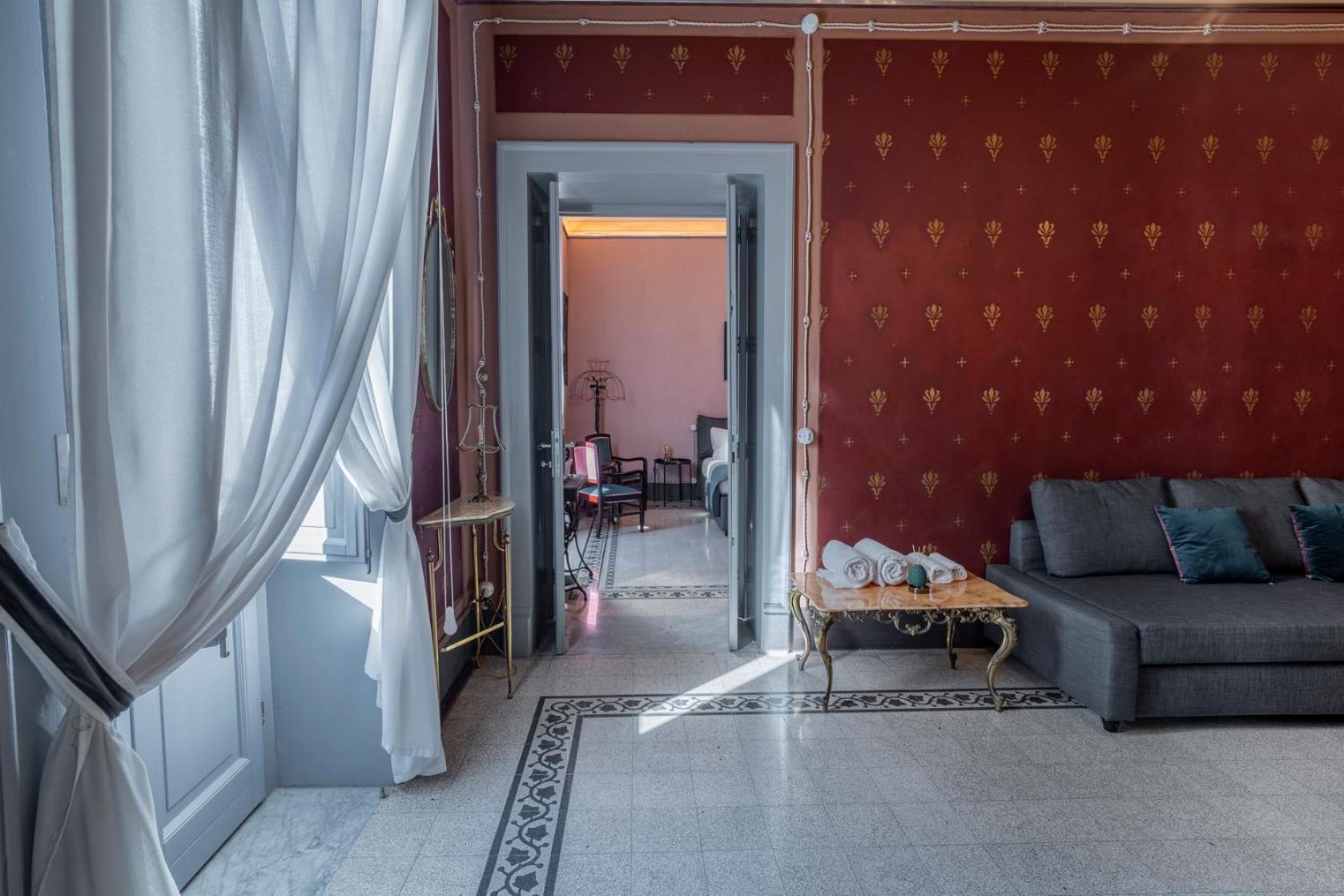 360Me Palace Messina Exterior photo